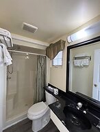 Lakeshore Suites