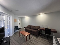 Lakeshore Suites