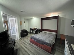 Lakeshore Suites