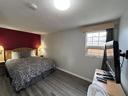 Lakeshore Suites
