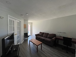 Lakeshore Suites