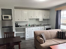 Lakeshore Suites