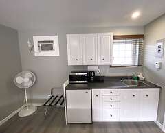 Lakeshore Suites