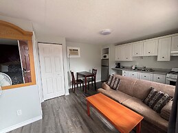 Lakeshore Suites