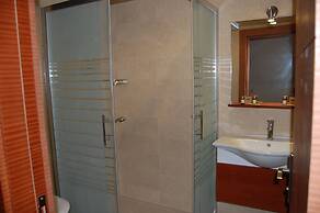 Selena Hotel