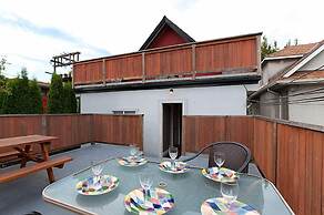 Commercial Drive Accommodations