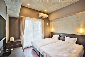 Naha-West Inn