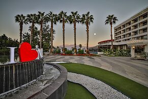 Nashira City Resort