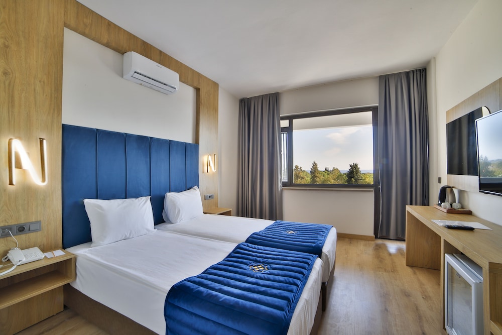 Nashira City Resort