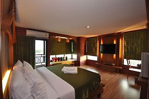 Chalelarn Hotel