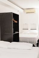 El Faro Containers Beach Hotel