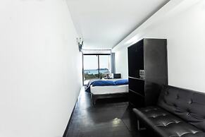 El Faro Containers Beach Hotel