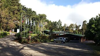 Los Pinos Cabanas y Jardines
