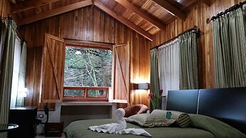 Los Pinos Cabanas y Jardines
