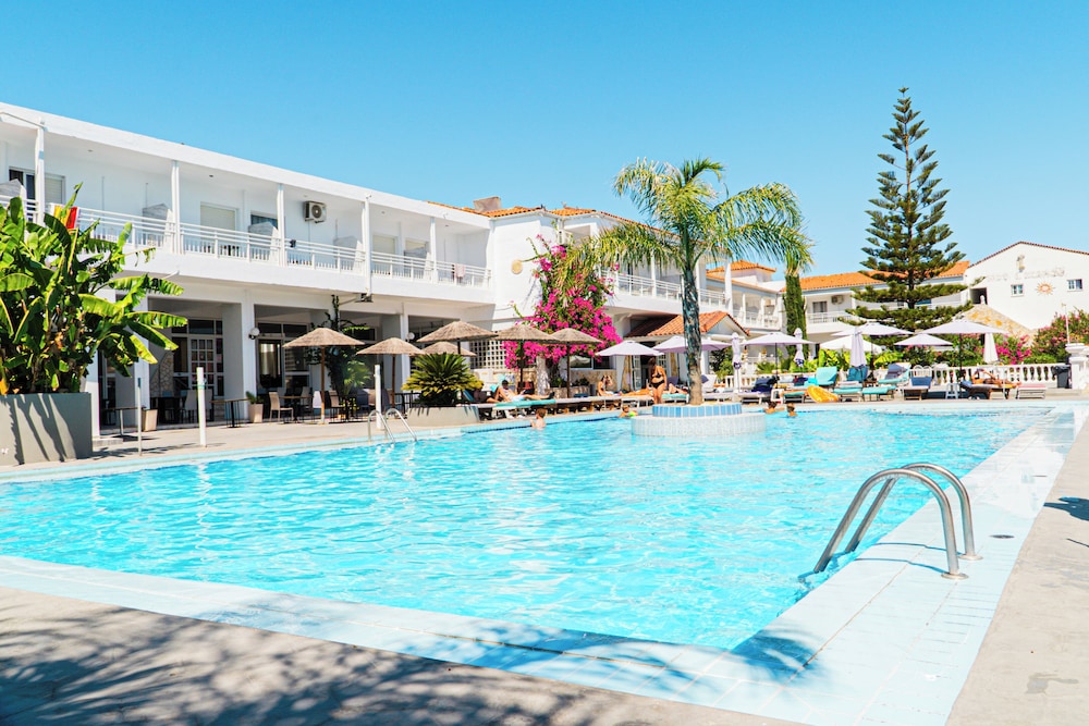 Ikaros Hotel