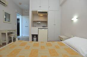 Annaliza Aparthotel