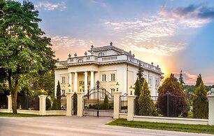 Pałacyk Otrebusy