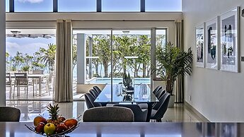 Blue Views Penthouse Beachfront Apartments
