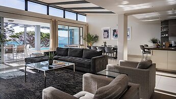 Blue Views Penthouse Beachfront Apartments