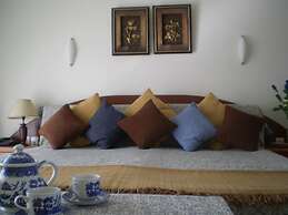 Damia Hotel