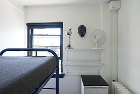 Ocean Island Inn Backpackers Suites - Hostel