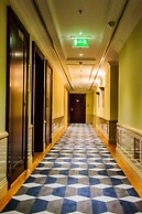 Somewhere Hotel Apartment