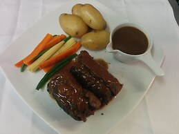 Atholl Hotel
