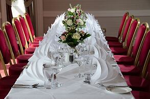 Atholl Hotel