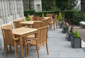 Atholl Hotel
