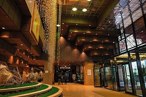 Chinggis Khaan Hotel