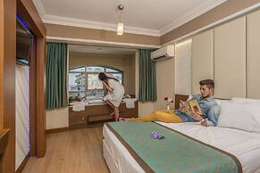 Taç Premier Hotel & Spa