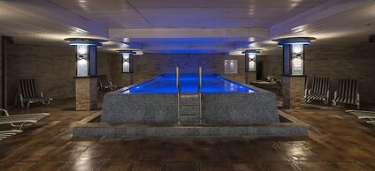 Taç Premier Hotel & Spa