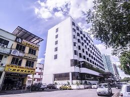 Kuching Park Hotel