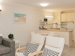 Trickett Gardens Holiday Inn