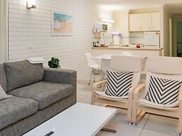Trickett Gardens Holiday Inn