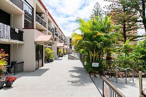 Trickett Gardens Holiday Inn