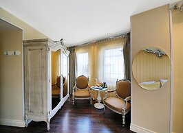 Katelya Hotel