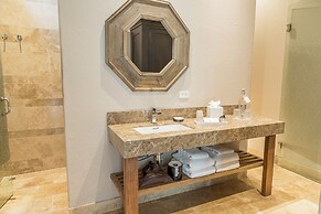 Bastión Luxury Hotel