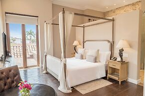 Bastión Luxury Hotel