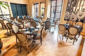 Bastión Luxury Hotel