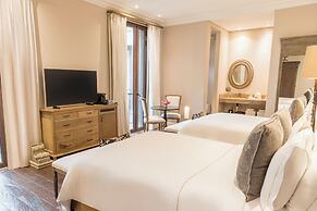 Bastión Luxury Hotel
