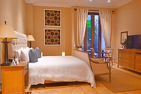 Bastión Luxury Hotel