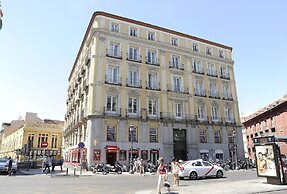 Mola! Suites