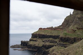 Causeway Hotel