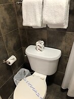 Falcon Motel Brossard