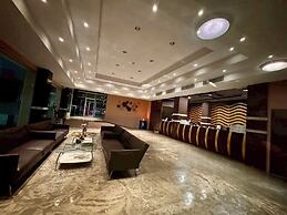 Crown Pattaya Beach Hotel