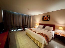 Crown Pattaya Beach Hotel