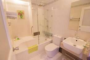 C & N Hotel Patong, Phuket