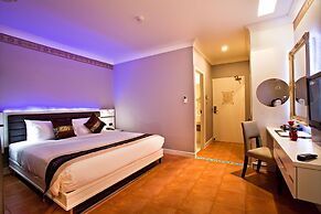 C & N Hotel Patong, Phuket