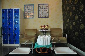 C & N Hotel Patong, Phuket
